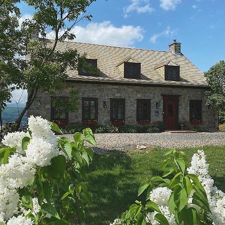Domaine Steinbach Cidrerie B&B Distillerie Saint-Pierre-de-l'Ile-d'Orleans Exterior photo